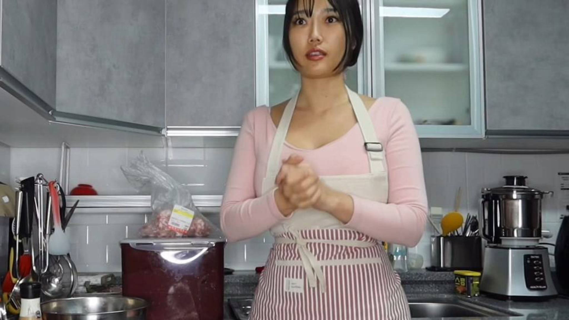 【瑜伽】健身妹子的厨艺表演